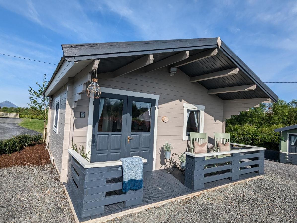 Westport Country Chalets Exteriör bild